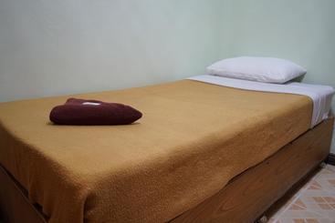 هتل The River Guest House
