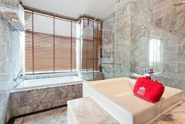 هتل Zen Premium Chalong Phuket
