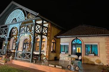 تختخواب و صبحانه Vila Regina