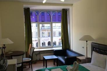 هتل Nevsky House