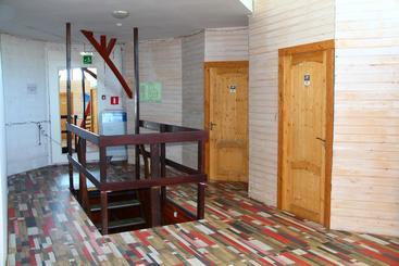 هتل Hostel Papa Na Dache