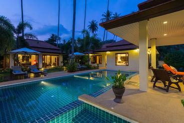هتل Villa Baan Tawan Chai
