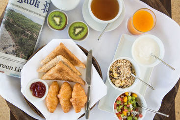 هتل Villa Baan Tawan Chai