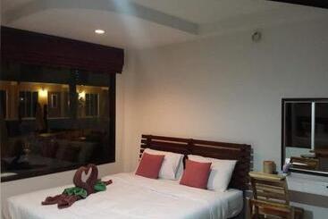 استراحتگاه Rimlay Bungalow