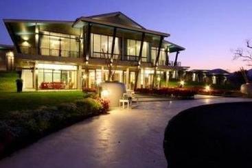استراحتگاه Sasima Moonlight Villa