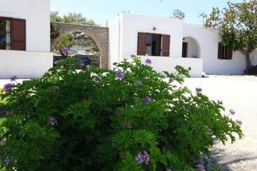 Alkionides Bungalows