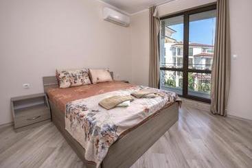 בית מלון כפרי Apartments In Esteban Complex