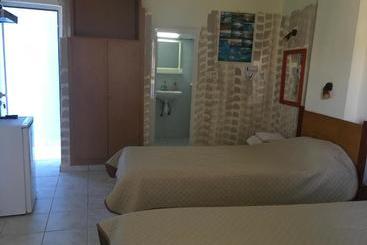 Kostas Rooms & Apartments