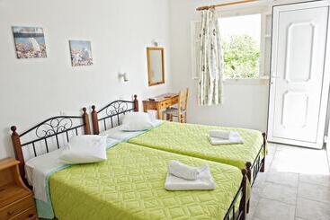 هتل Evagelia's Place
