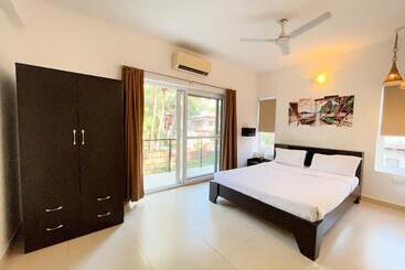 هتل Rainforest Enclave, Arpora   10 Mins To Baga Beach