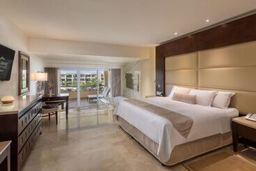 Hotel Moon Palace The Grand Cancun  All Inclusive