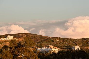 فندق Mnar Castle