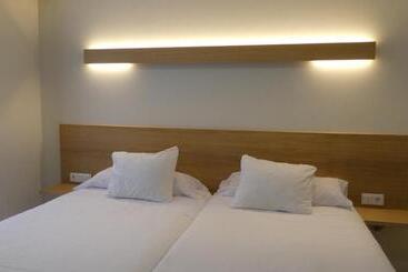 فندق Plaza Pombo B&b Hostal