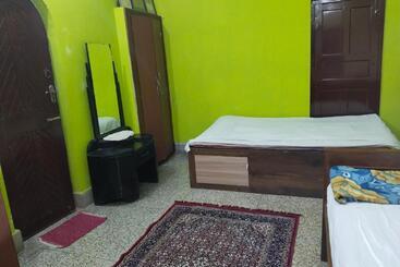 Pension Aleyahome Stay