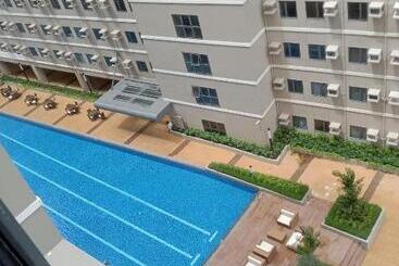 아파트호텔 Suzi S Place @ Green 2 Residences Free Wi Fi & Netflix