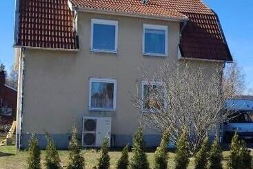 هتل آپارتمان Villa Svalan