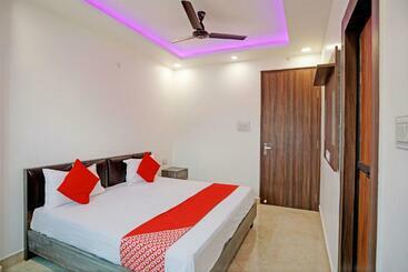 فندق Oyo Flagship Royal Residency