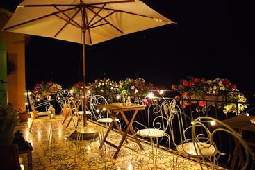 تختخواب و صبحانه Villa Juli Guesthouse