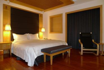 هتل Taitung Cultural Excursion Resort