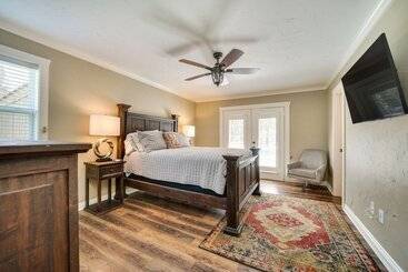 بيت ريفى Charming Texarkana Home: Lake & Pool Access!