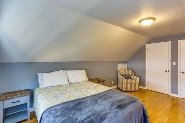 کلبه Dog Friendly Port Clinton Home: Walk To Lake Erie!
