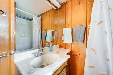 Сельский дом Franconia Home W/ Community Pool & River Access!