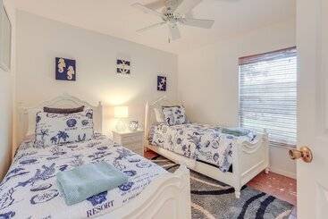 Сельский дом Jensen Beach Home W/ Heated Pool!