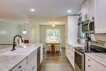 بيت ريفى Pasadena Hideaway W/ Game Room & Fire Pit!