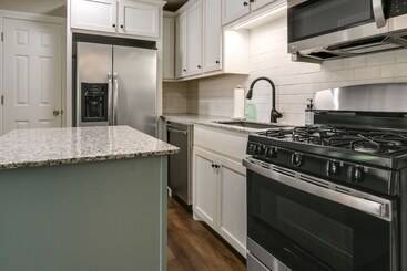 Casino Cottage  Getaway: 4 Mi To Choctaw Casino!
