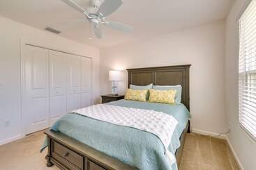 بيت ريفى The Villages Vacation Rental: Walk To Shared Pool!