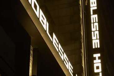 מוטל Gwangmyeong Hotel Noblesse