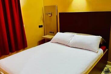 مبيت وإفطار Complexe L Oasis