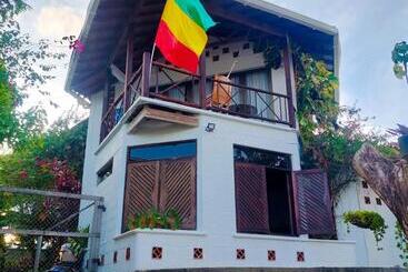 פנסיון Afro Hostel
