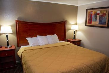 Oregon Motel 8 And Rv Park