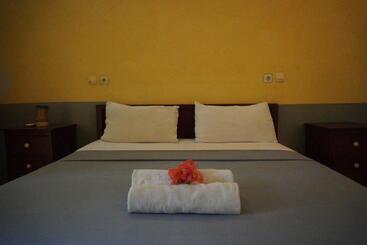 تختخواب و صبحانه Kiayazo Vibes Inn