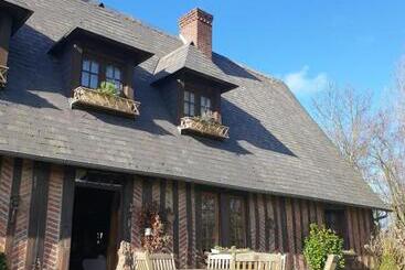 ベッドアンドブレックファースト La Calvélène