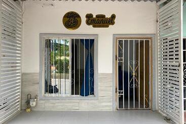 פנסיון Hostal Emanuel