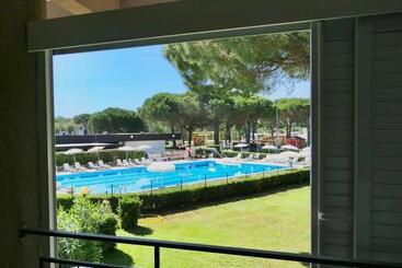מלון דירות Studio 3 Beds In Residence With Swimming Pool Bed And Bath Linen Included