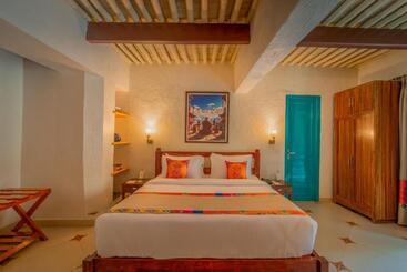 فندق Tree Of Life Birdsong Chalets , Dharamshala