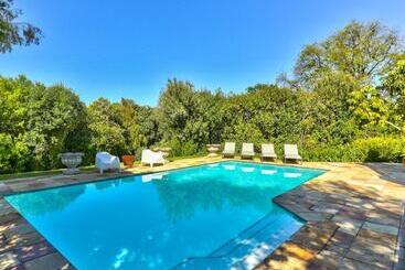 ペンション Devonport House   Constantia