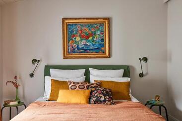 تختخواب و صبحانه Maisons 322   La Flamboyante