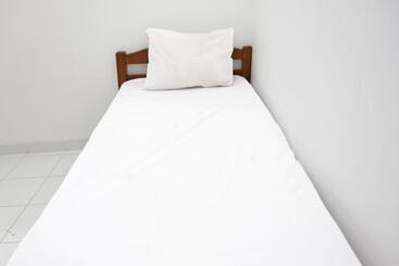 ホテル Oyo Life 92925 Kost Bu Mala 2 Syariah
