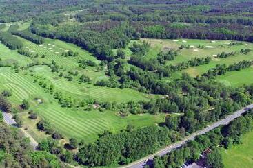 פנסיון Golf Resort Lázně Bohdaneč