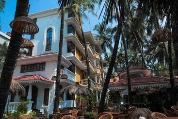 Отель Lucianas Beach Resort