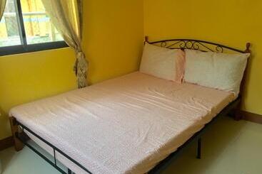 بنسيون Jireh’s Guests Home