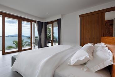 هتل X Sea Khanom Harbor Bay Resort