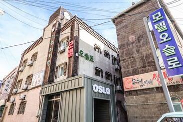 모텔 Jecheon Oslo