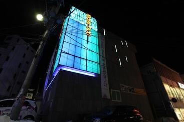 מוטל Paju Geumchon Taxi