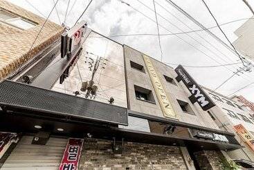 汽车旅馆  Seongnam Design Xym