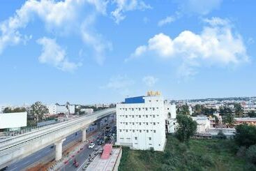 Itsy Hotels Silver Keys